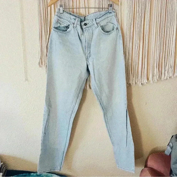 Levis light wash denim jeans high rise 31” - Picture 10 of 12